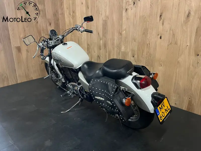 Honda VT 1100 Shadow - foto 6