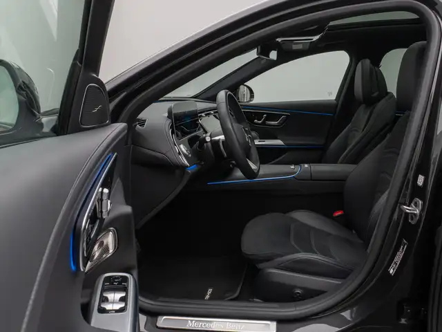 Mercedes-Benz E-Class view 19