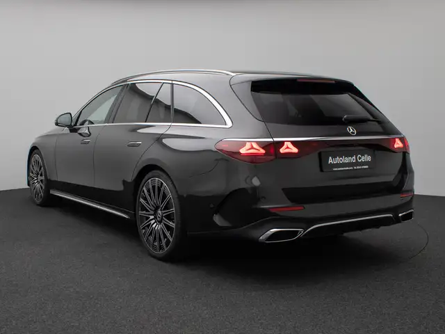 Mercedes-Benz E-Class view 9