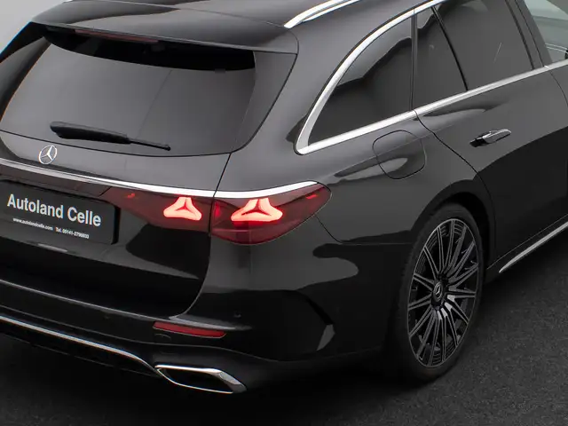 Mercedes-Benz E-Class view 15