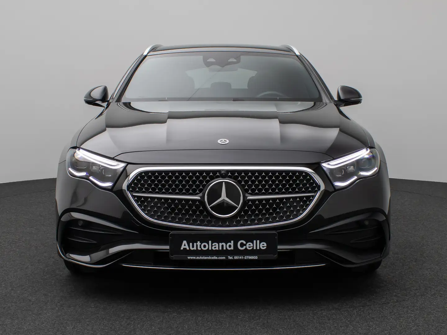 Mercedes-Benz E 450 4Matic AMG Line Advanced+ Pano 360°21Zoll Grau - 2