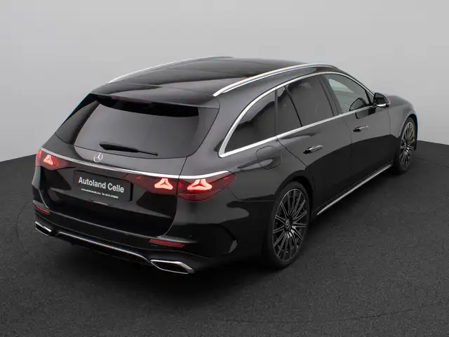 Mercedes-Benz E-Class view 7