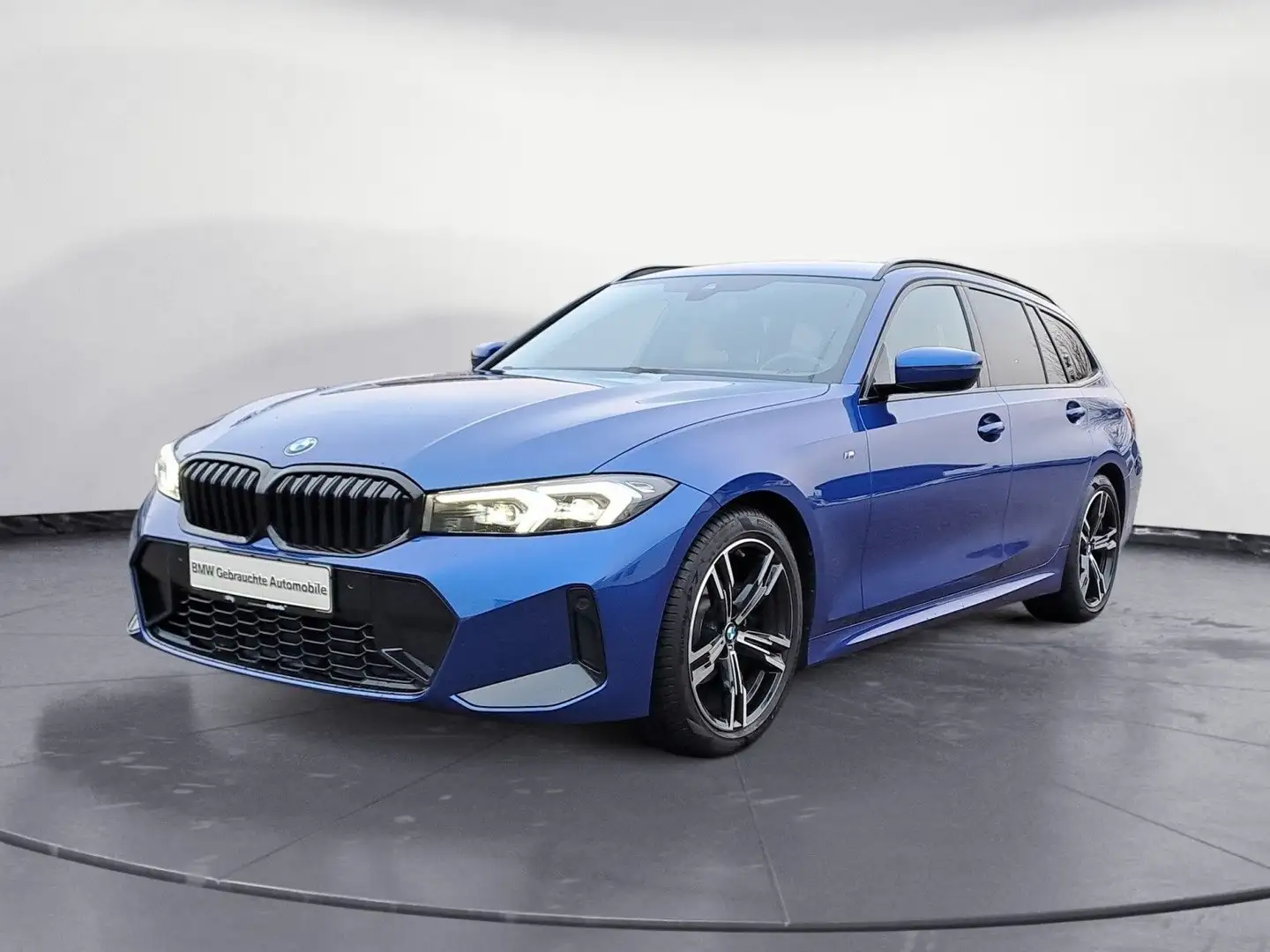 BMW 318 i Touring M Sportpaket Klimaaut. PDC Blau - 2