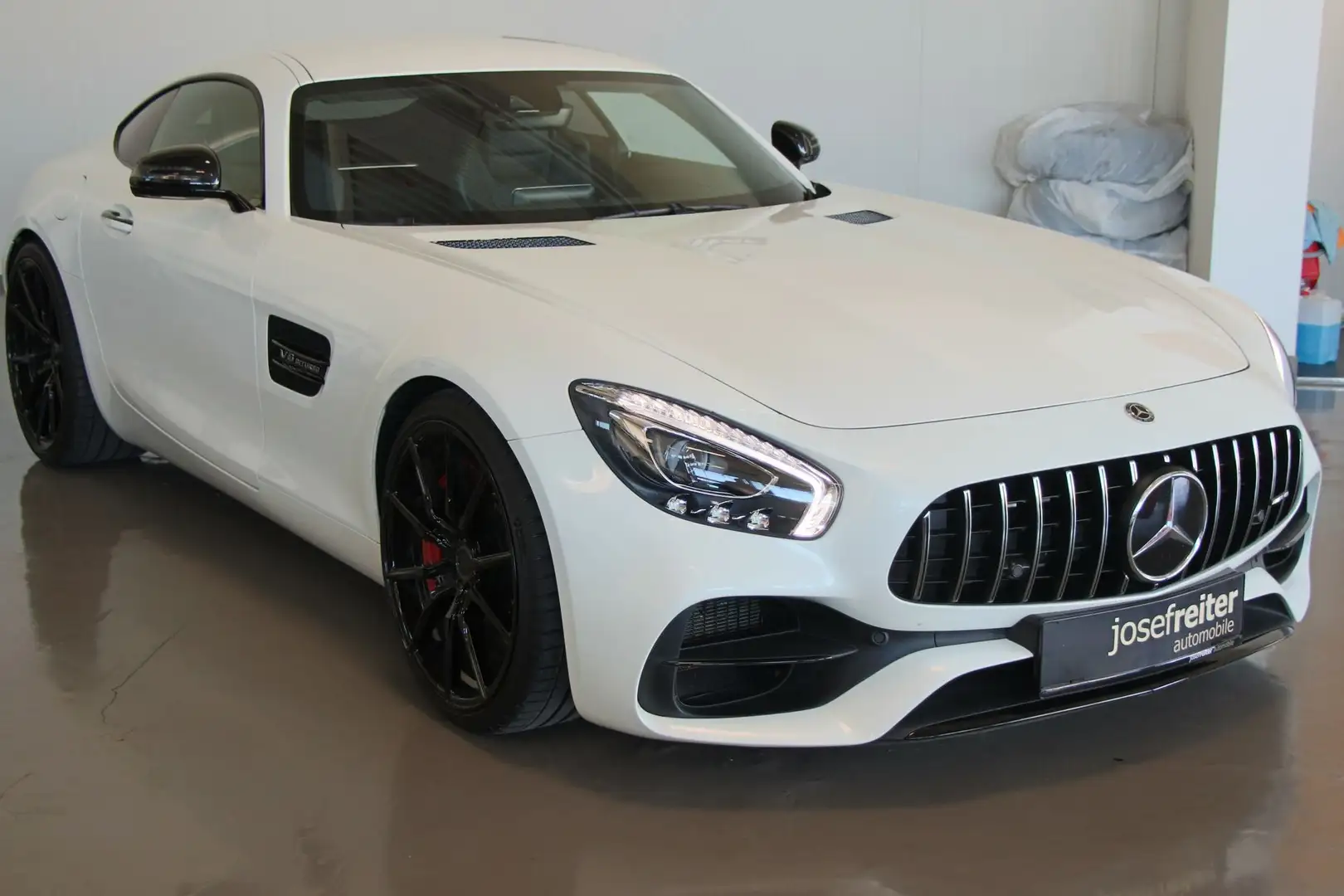 Mercedes-Benz AMG GT S Coupe Weiß - 1