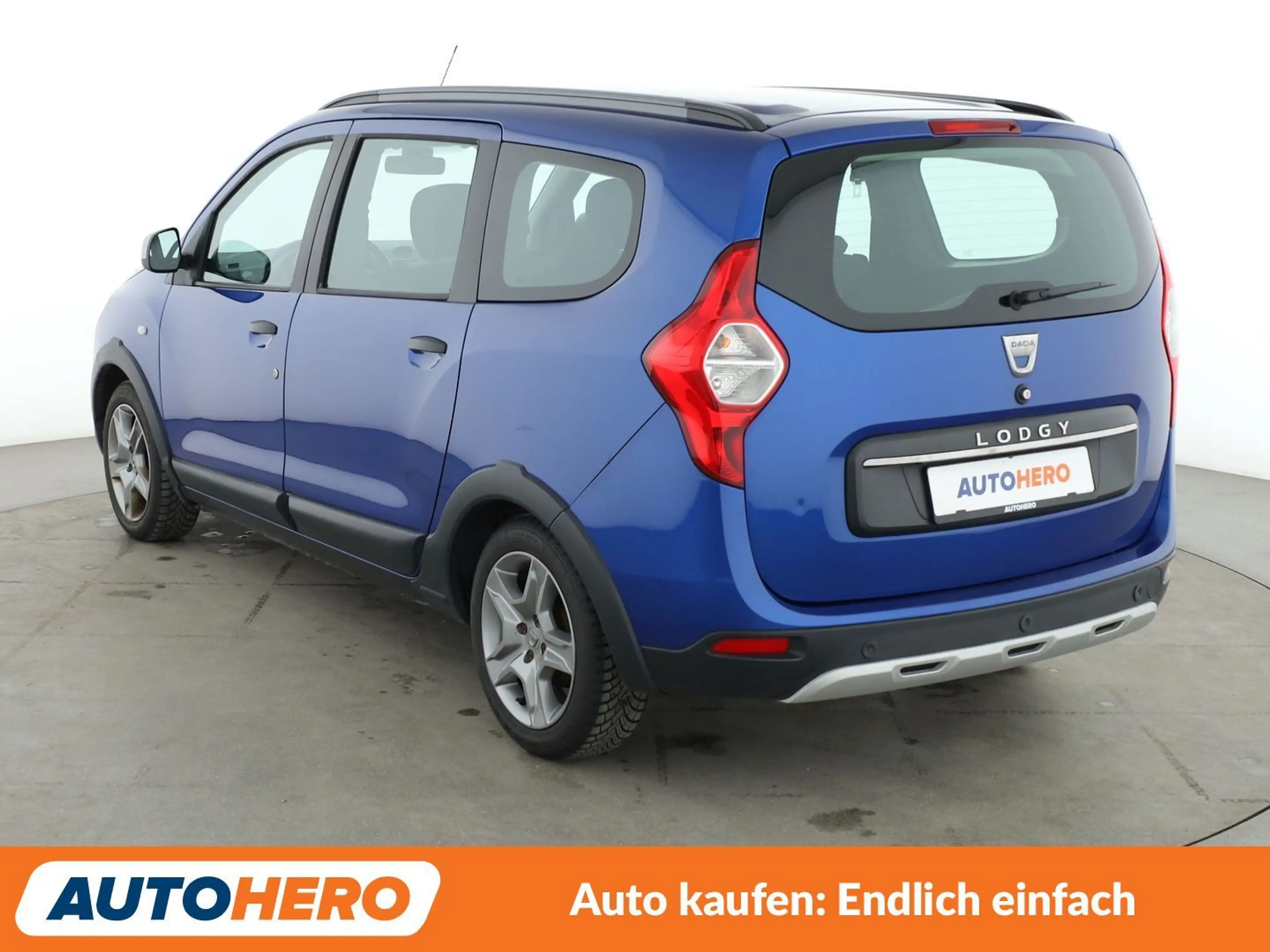 Dacia Lodgy 1.5 Blue dCi Stepway *NAVI*CAM*SHZ*TEMPO*KLIMA* — photo 4