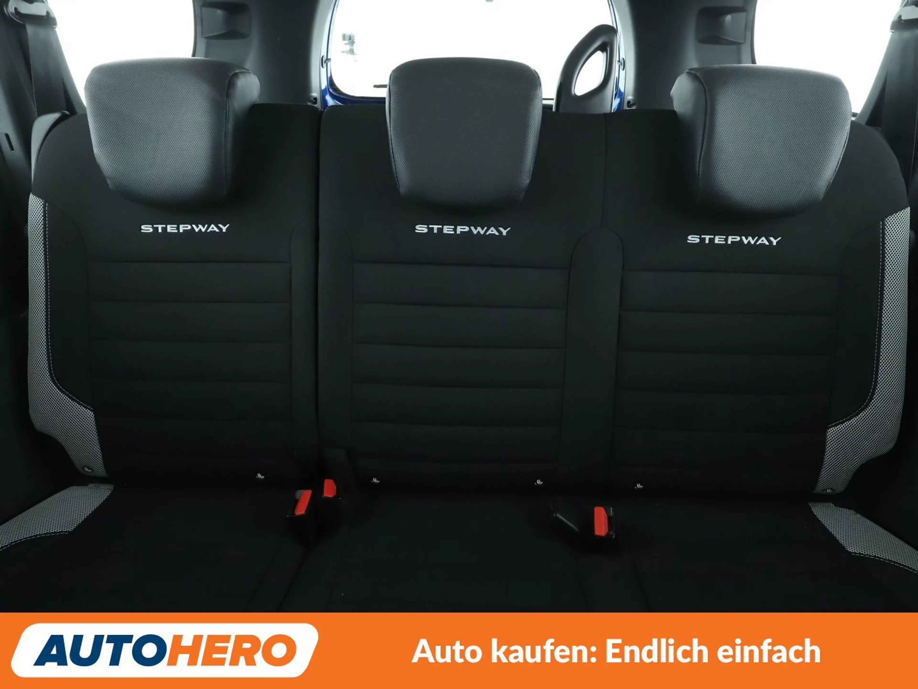 Dacia Lodgy 1.5 Blue dCi Stepway *NAVI*CAM*SHZ*TEMPO*KLIMA* — photo 15