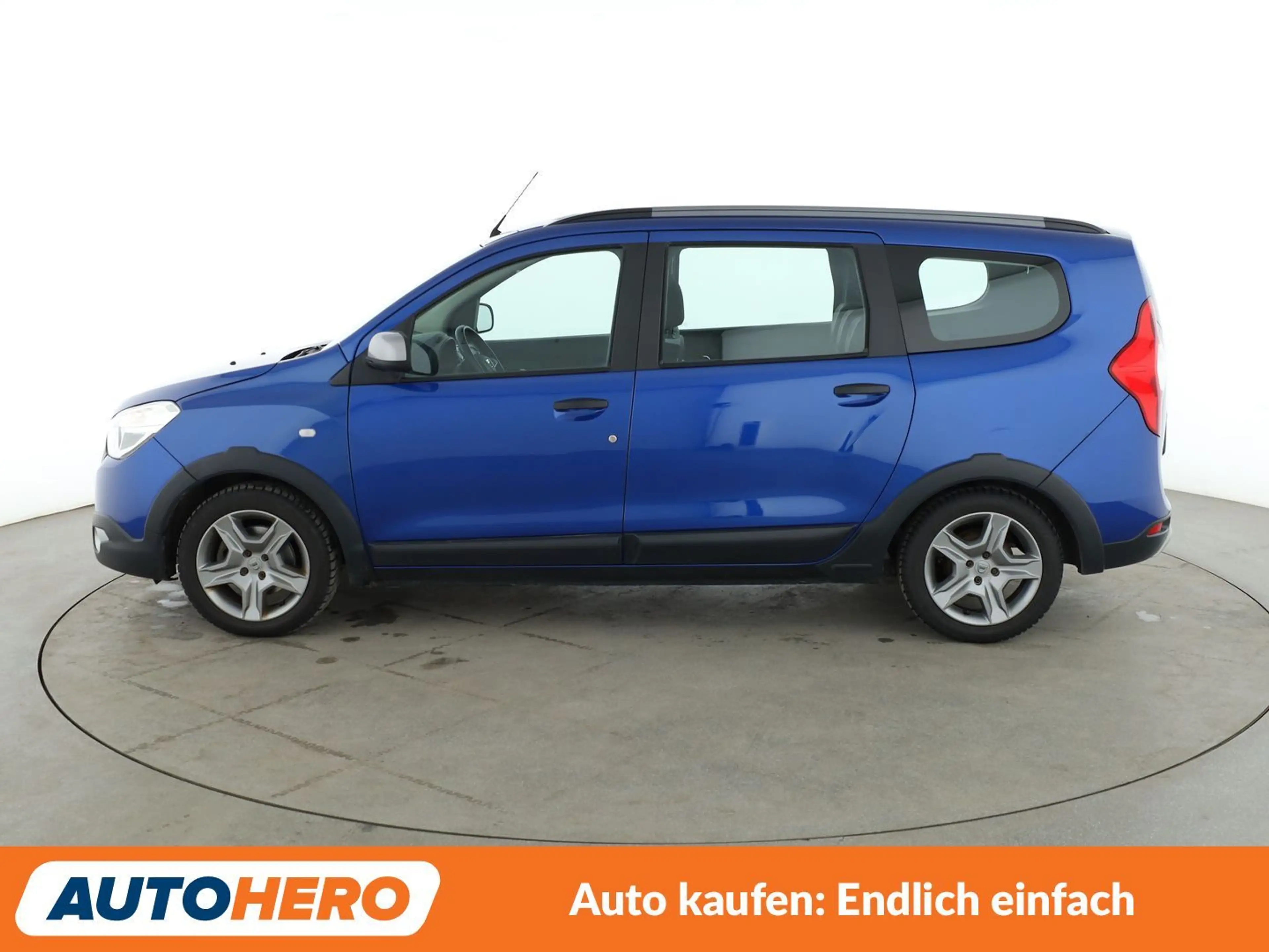 Dacia Lodgy 1.5 Blue dCi Stepway *NAVI*CAM*SHZ*TEMPO*KLIMA* — photo 3