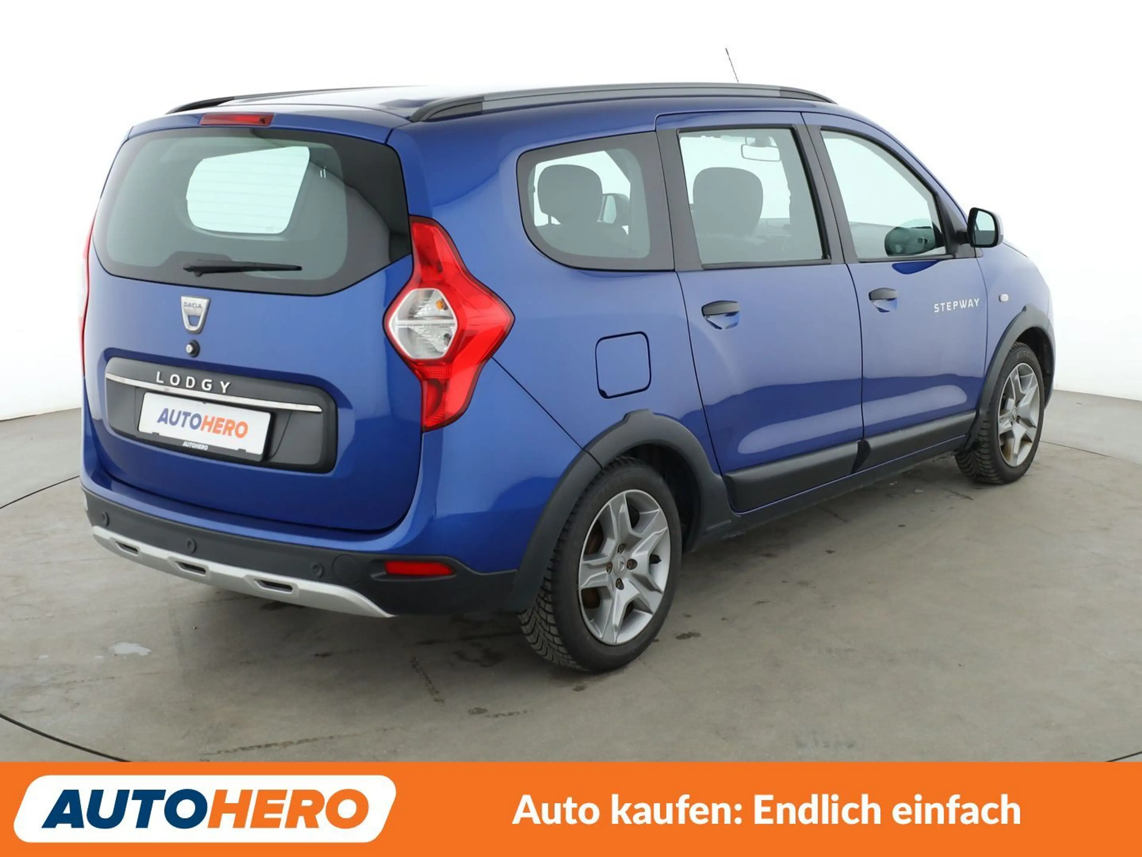 Dacia Lodgy 1.5 Blue dCi Stepway *NAVI*CAM*SHZ*TEMPO*KLIMA* — photo 6