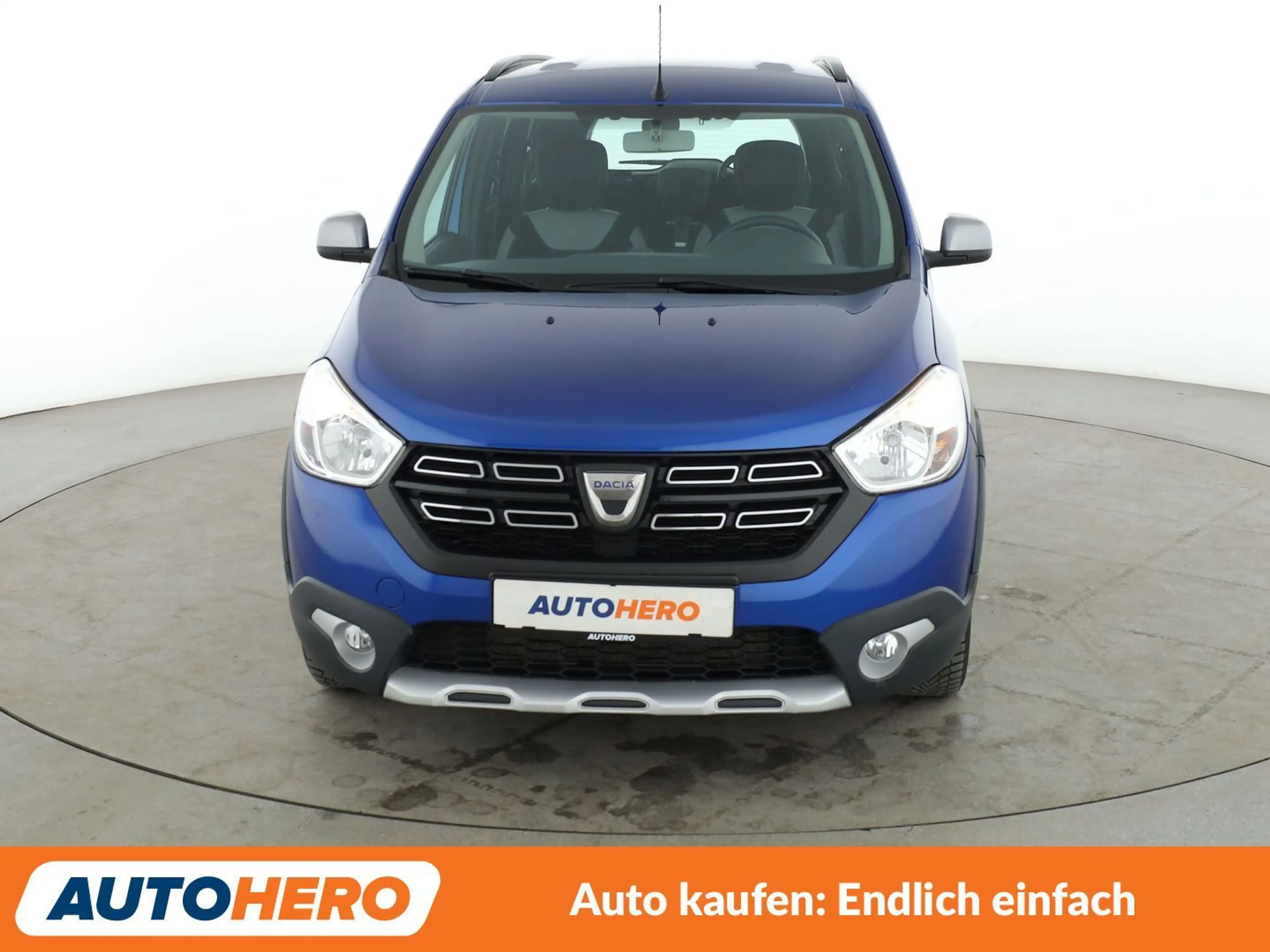 Dacia Lodgy 1.5 Blue dCi Stepway *NAVI*CAM*SHZ*TEMPO*KLIMA* — photo 9
