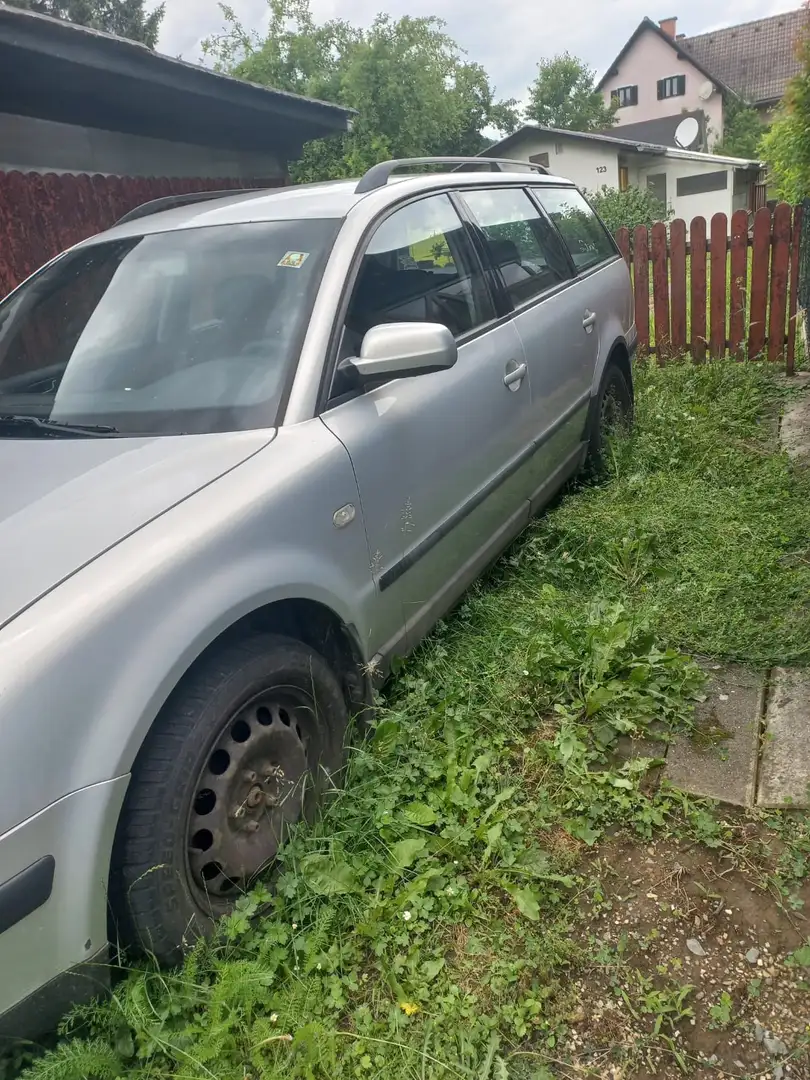 Volkswagen Passat 1,9 Highline TDI - 2