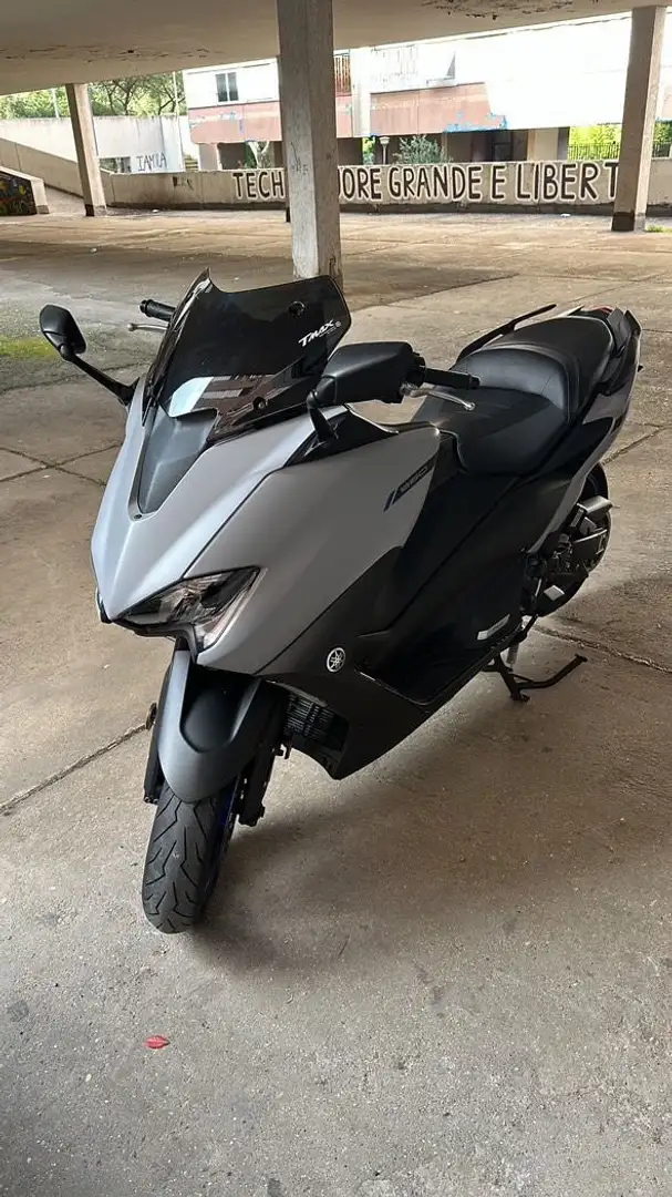 Yamaha TMAX 560 Grey - 1