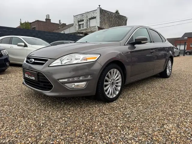 Ford Mondeo Réservé