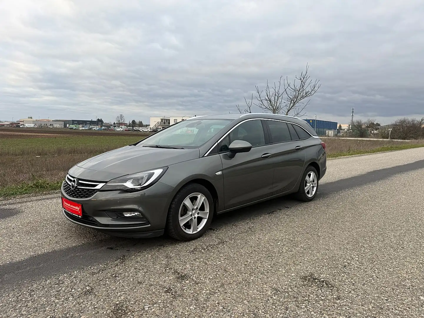 Opel Astra ST 1,6 CDTI ECOTEC Innovation S/S Grau - 2