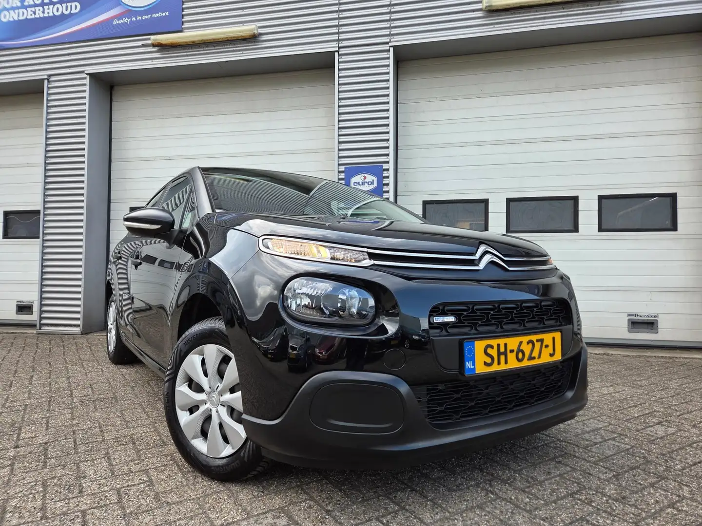 Citroen C3 1.2 PureTech Live Zwart - 2