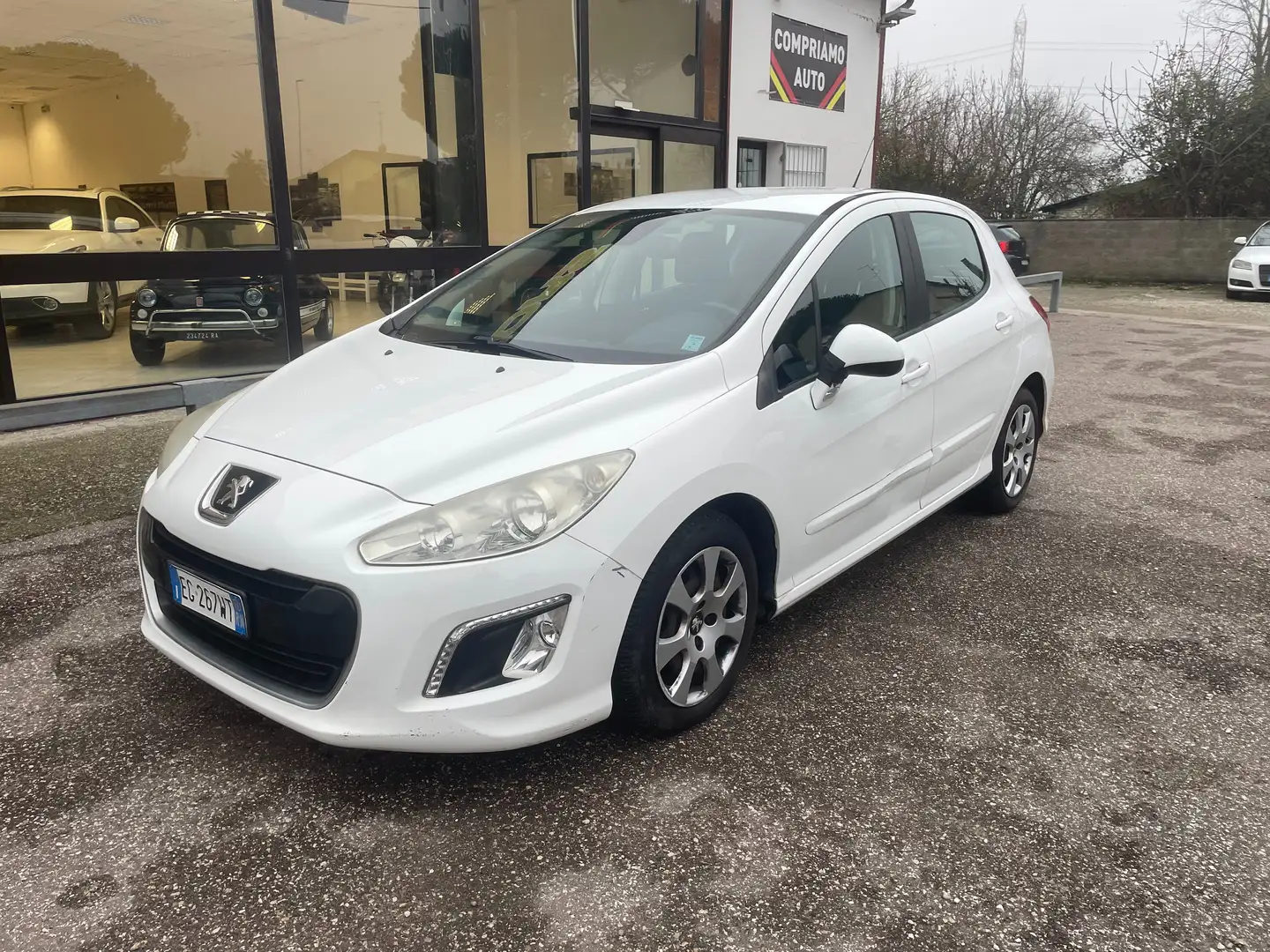 Peugeot 308 308 5p 1.6 hdi 8v Business fap x NEOPATENTATI Weiß - 1