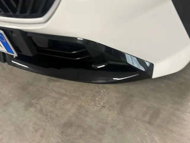 BMW 1 Series view 13