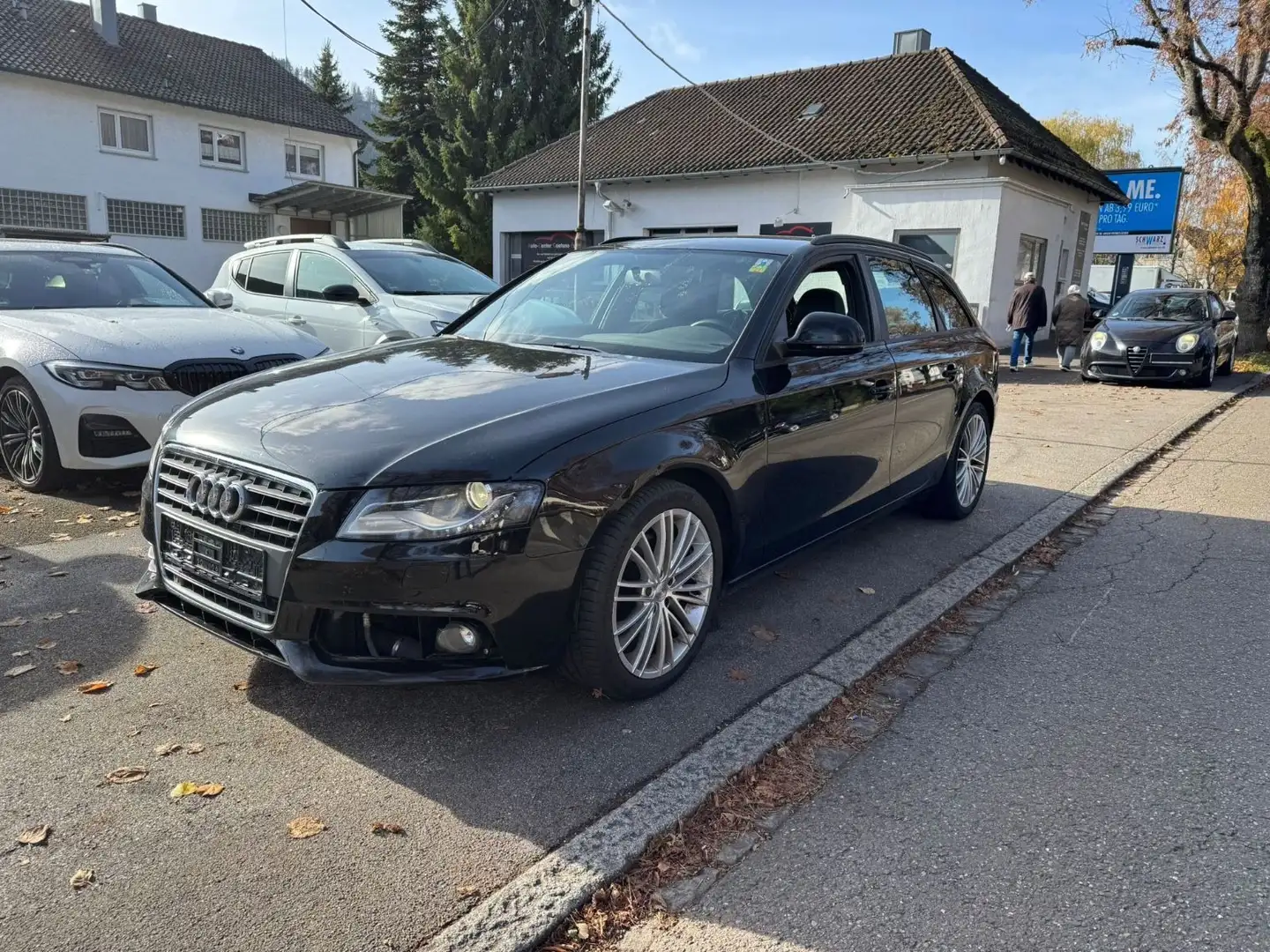 Audi A4 Avant Ambition Schwarz - 1