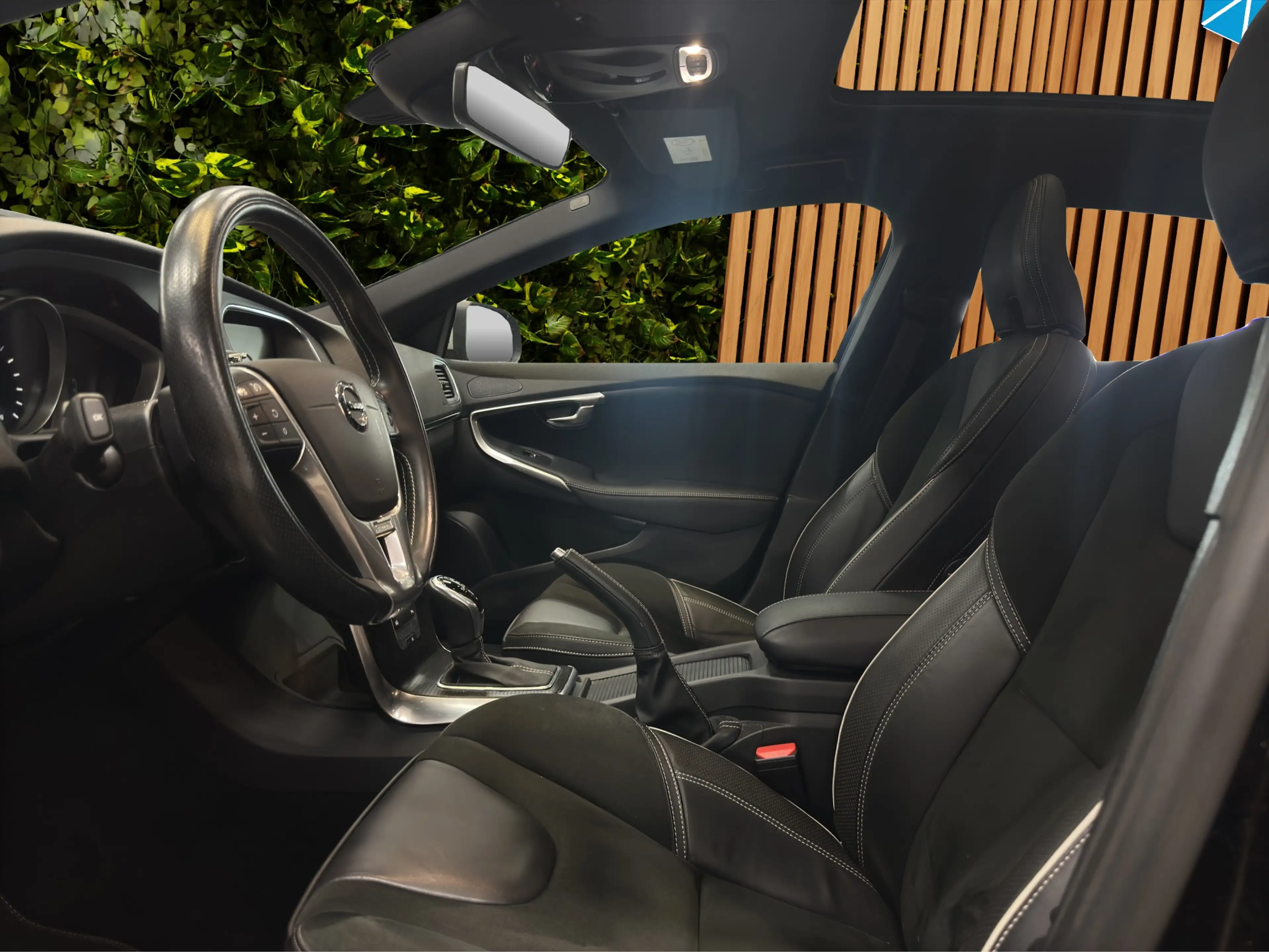 Volvo V40 1.5 T3 Polar+ Sport | Panoramadak | Stoelverwarmin — photo 5