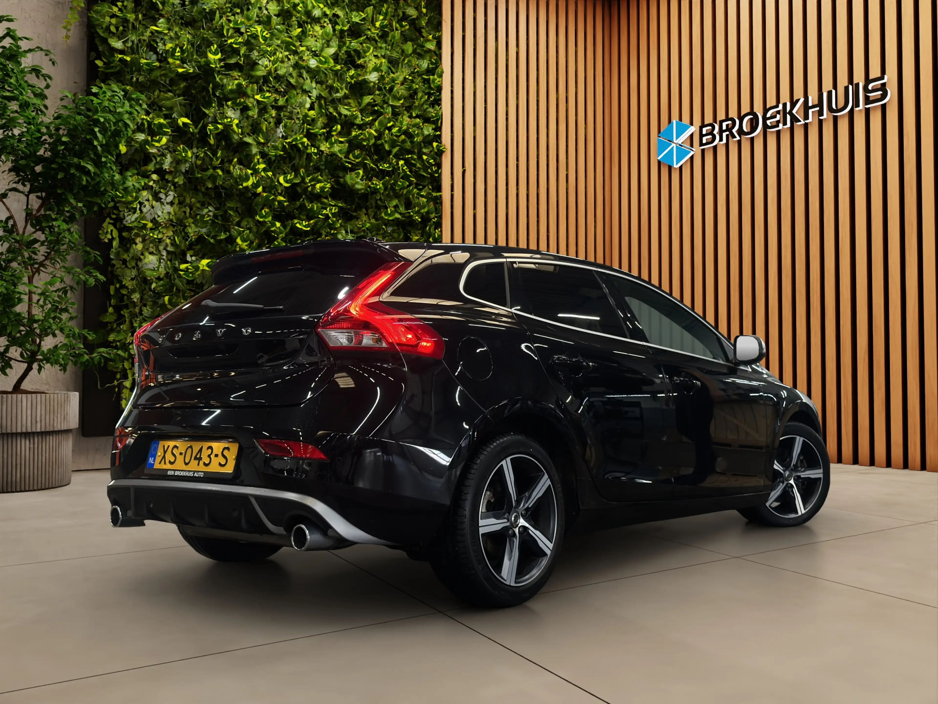 Volvo V40 1.5 T3 Polar+ Sport | Panoramadak | Stoelverwarmin — photo 2