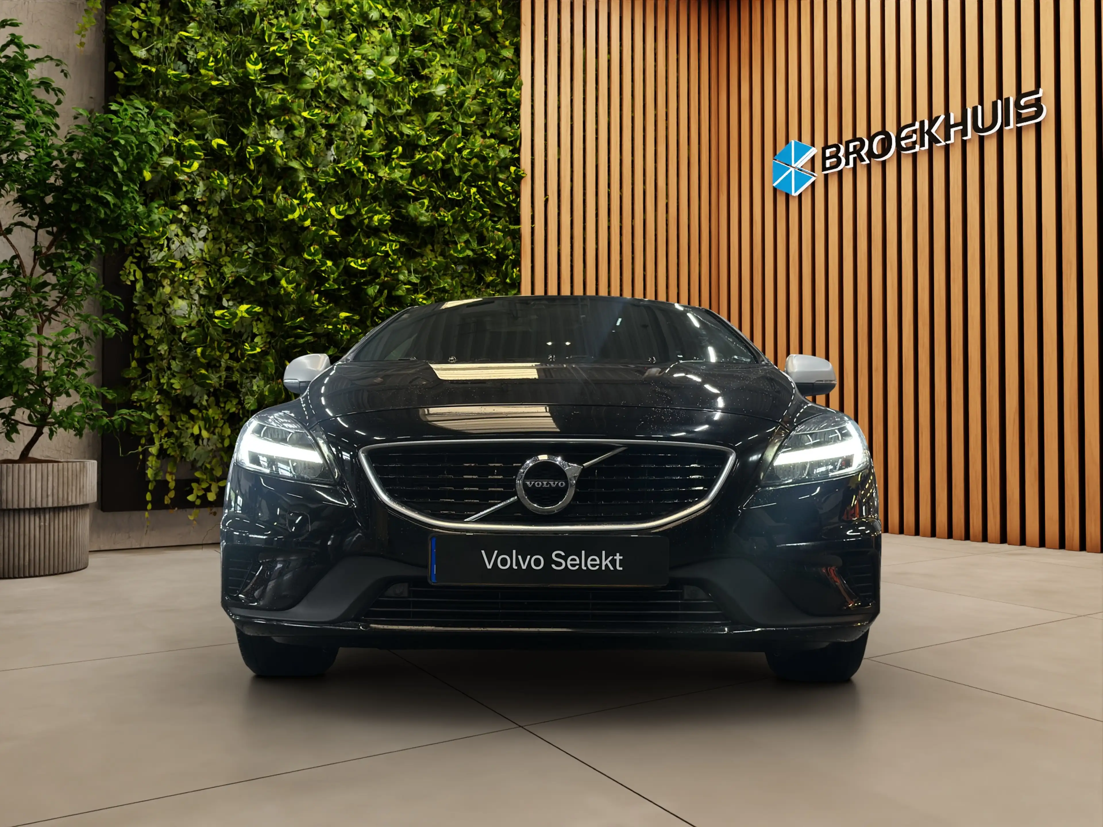 Volvo V40 1.5 T3 Polar+ Sport | Panoramadak | Stoelverwarmin — photo 9