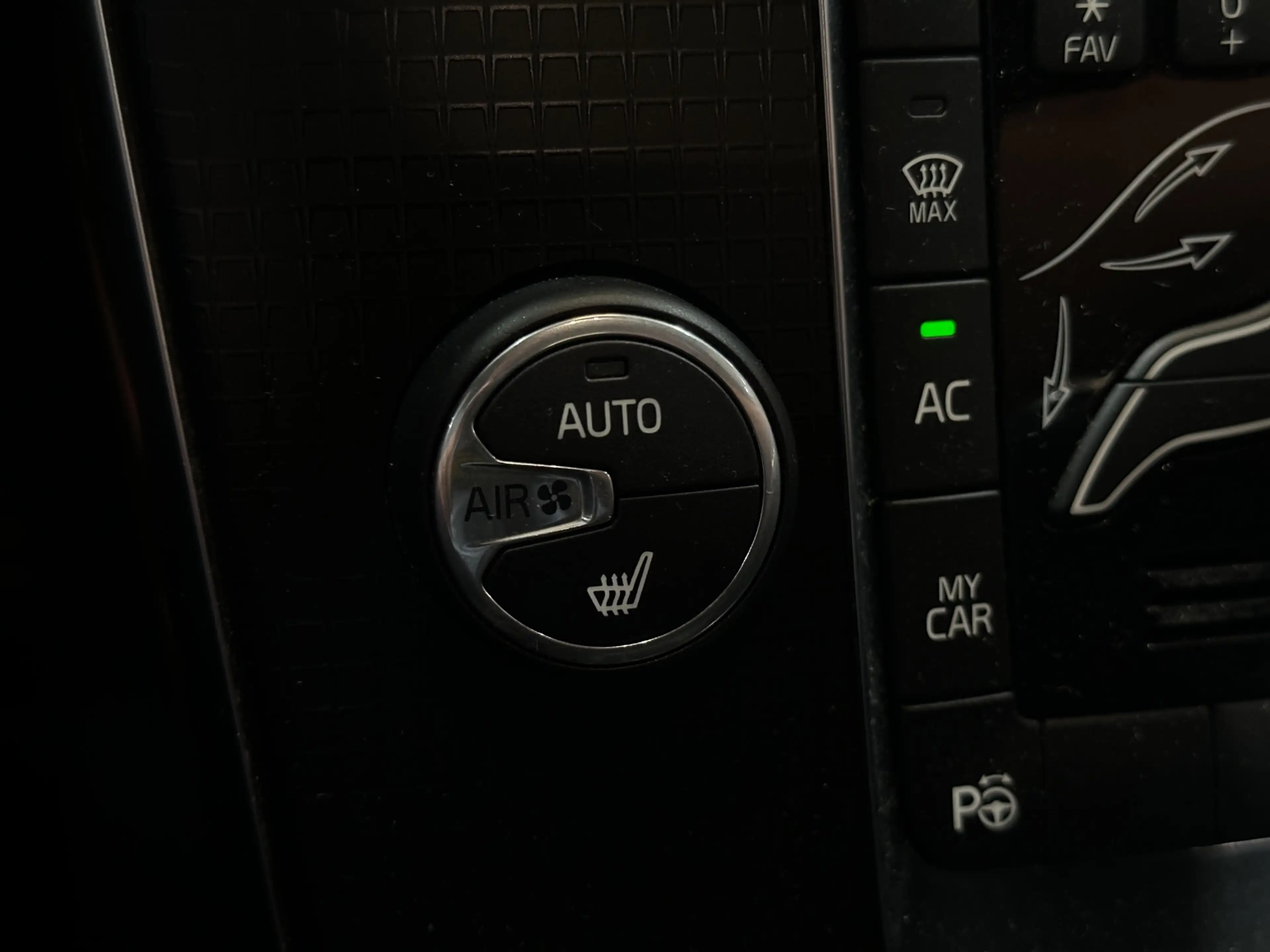 Volvo V40 1.5 T3 Polar+ Sport | Panoramadak | Stoelverwarmin — photo 24