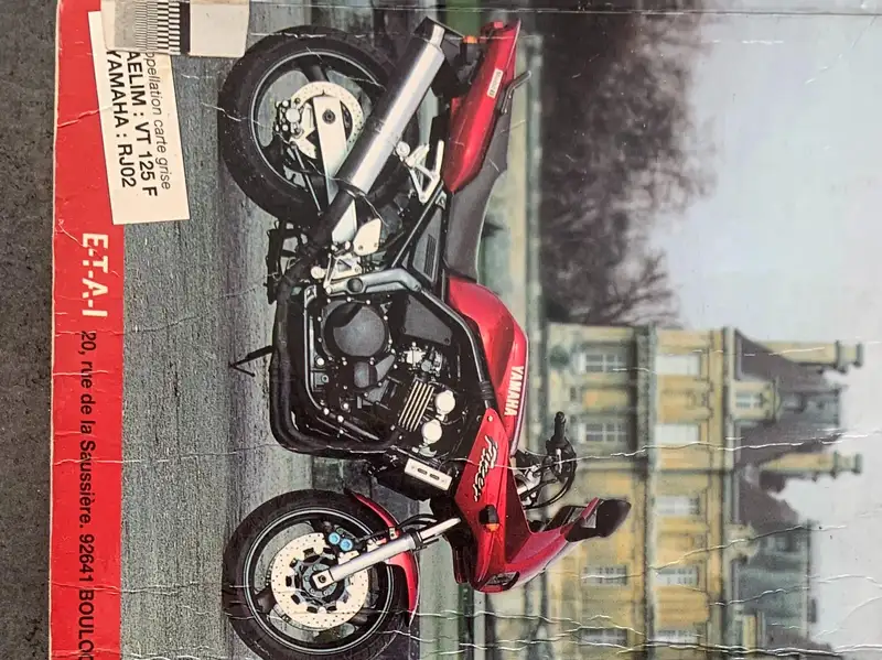 Yamaha FZS 600 - foto 4