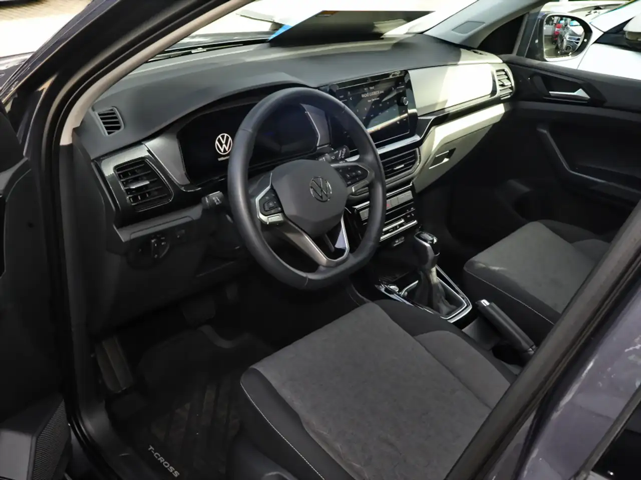 Volkswagen T-Cross 1.0 TSI Life App Connect Kamera Sitzhzg., миниатюра 10