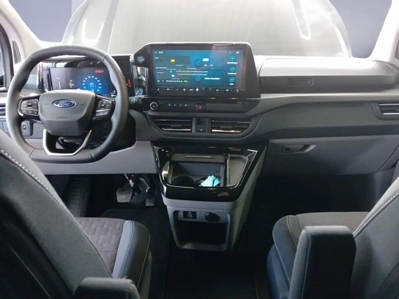 Ford Tourneo Custom 2026 — фото 10