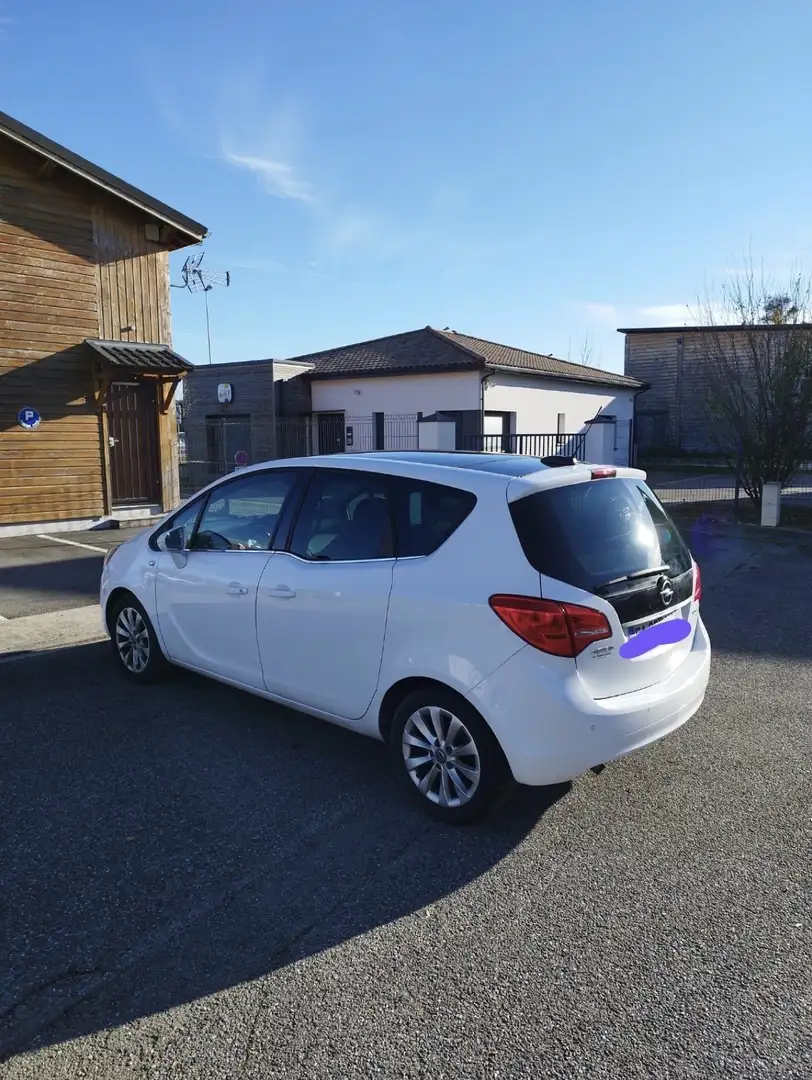 Opel Meriva 1.6 CDTI - 110 ch Start/Stop Cosmo Pack - 2