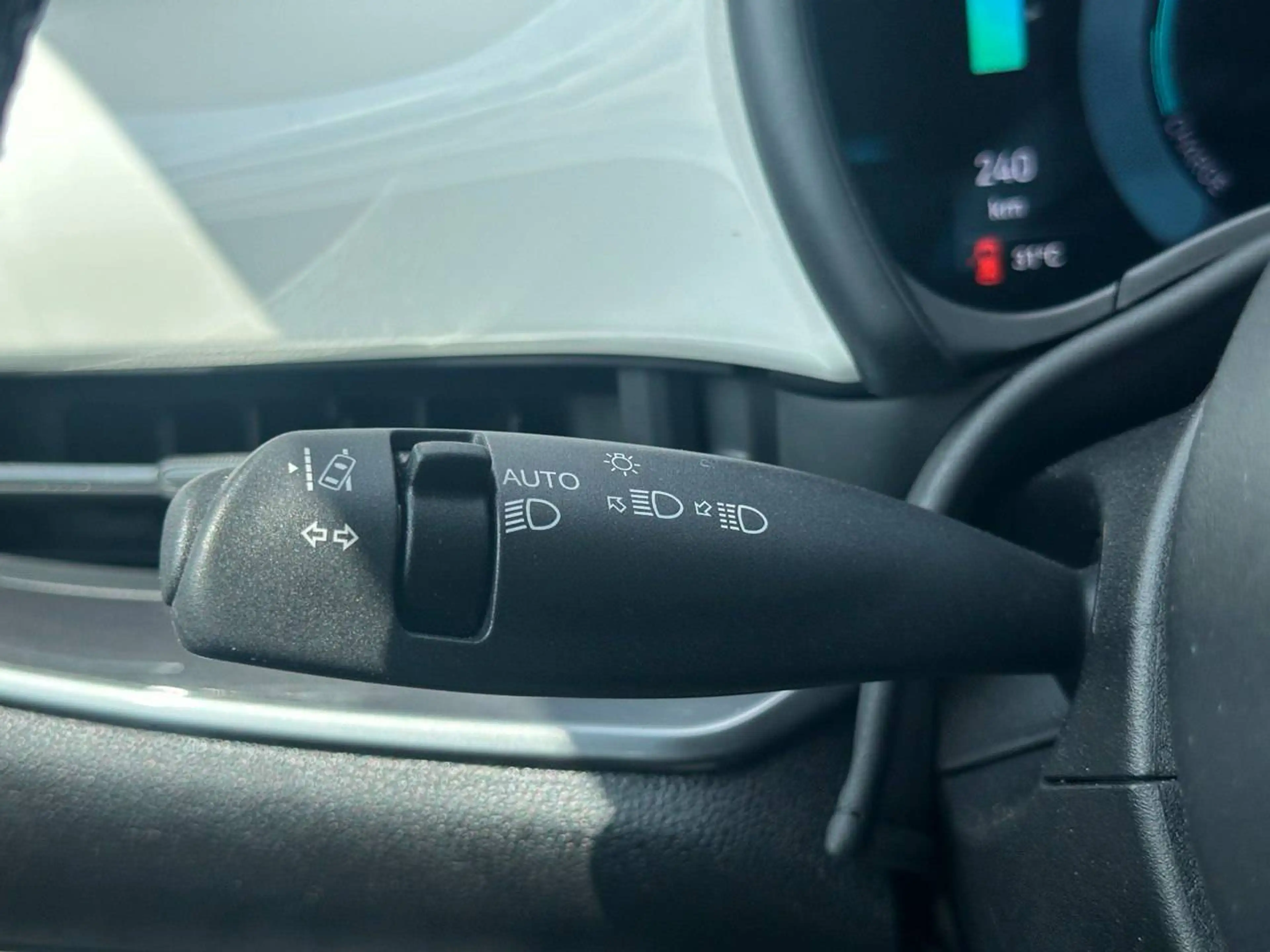 Fiat 500e LONG RANGE 300KM / CARPLAY - ALU - 9.000 KM - LANE CONTROL — photo 13