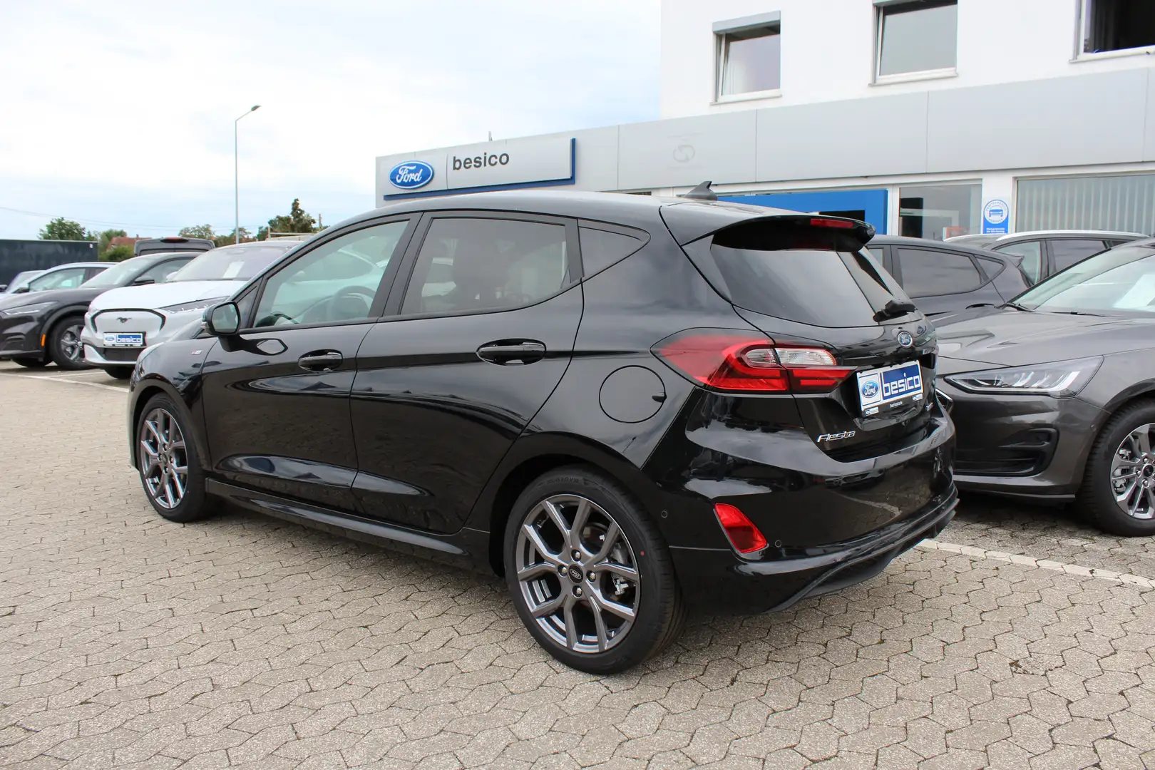 Ford Fiesta ST-Line X 1,0EcoBoost*Automatik*ACC*Navi*Kamera* Noir - 2
