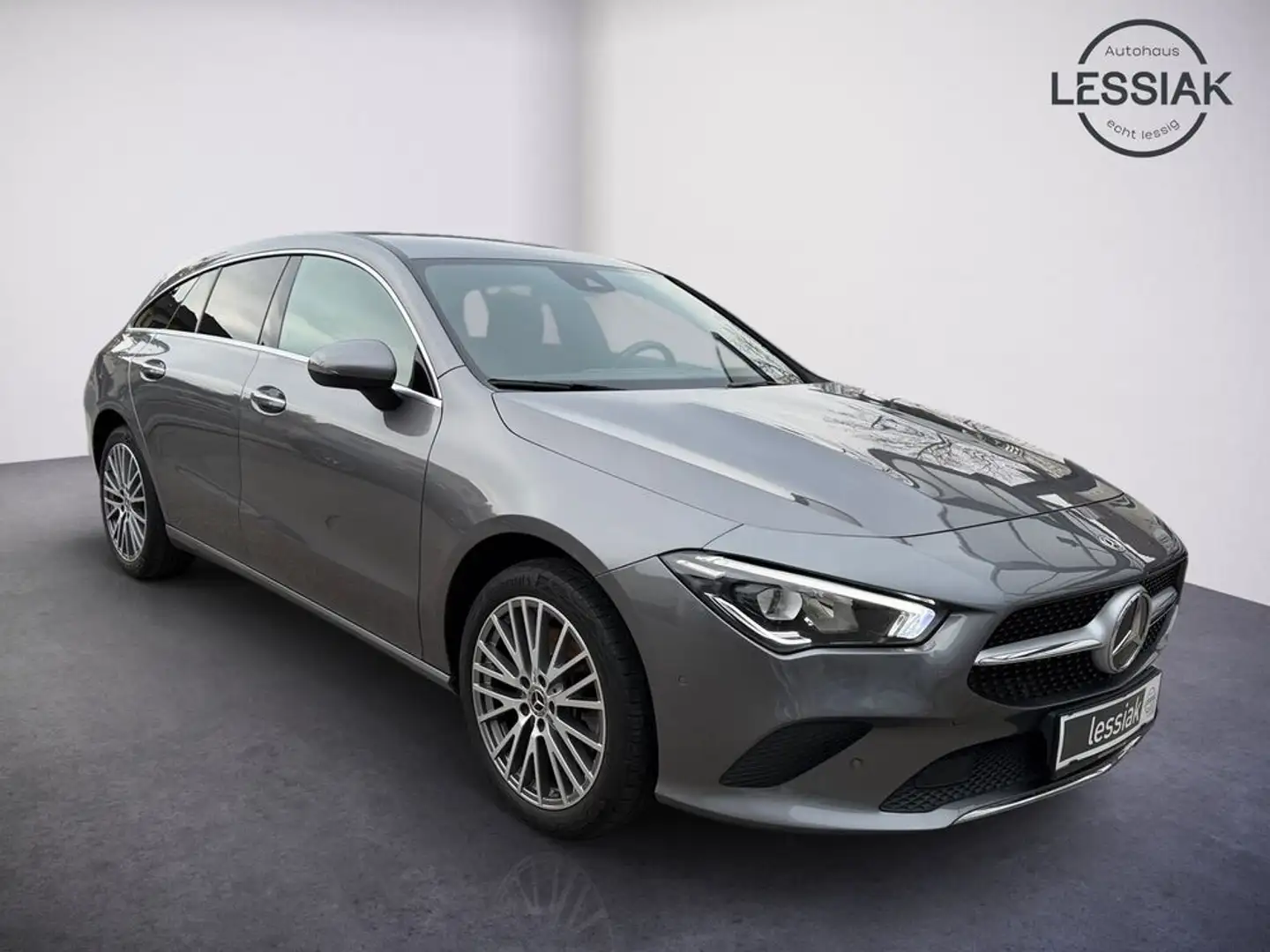 Mercedes-Benz CLA 250 e | Progressiv | PP + RFK | Navi | Amb. Grau - 2
