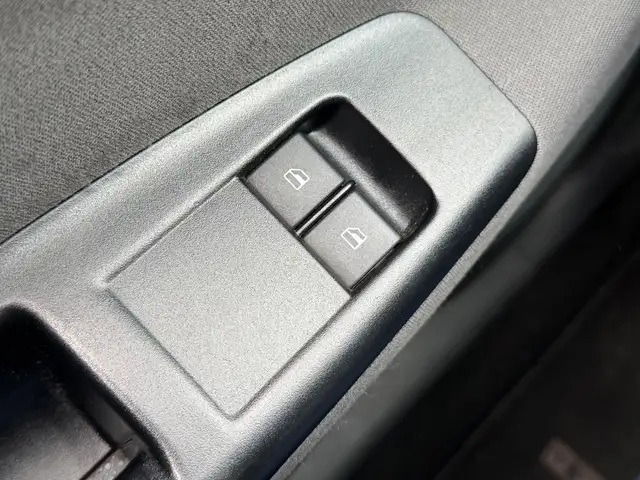 Volkswagen Polo view 19