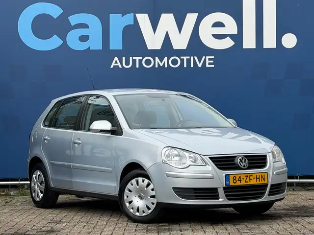 Volkswagen Polo view 3