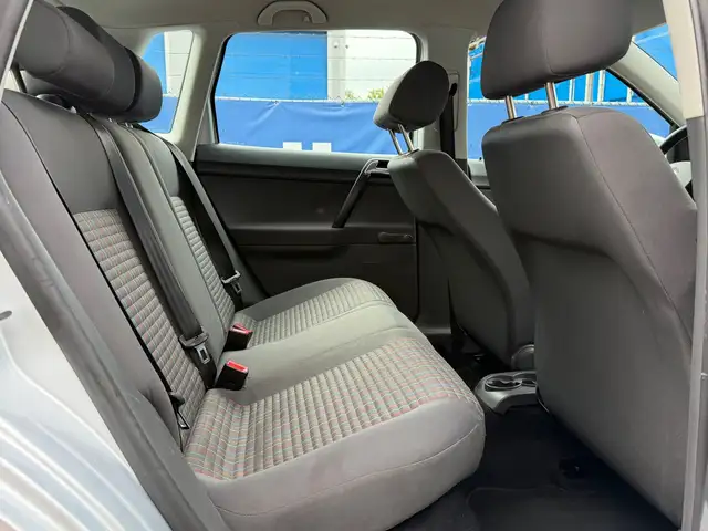 Volkswagen Polo view 13