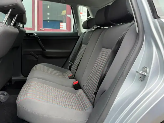 Volkswagen Polo view 12