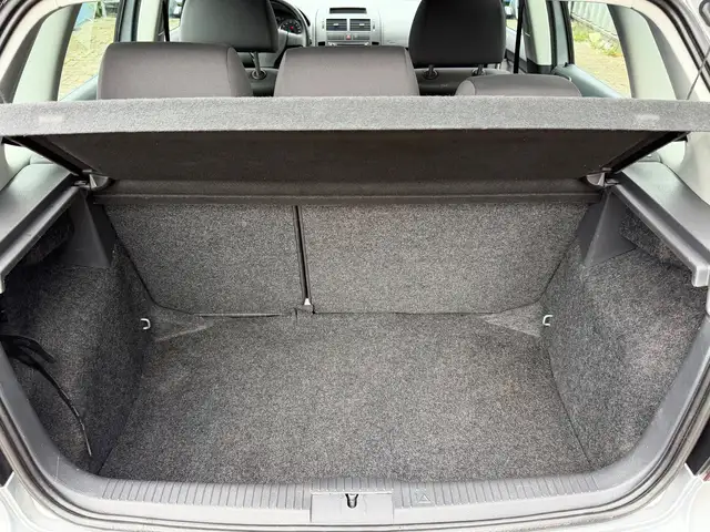 Volkswagen Polo view 24