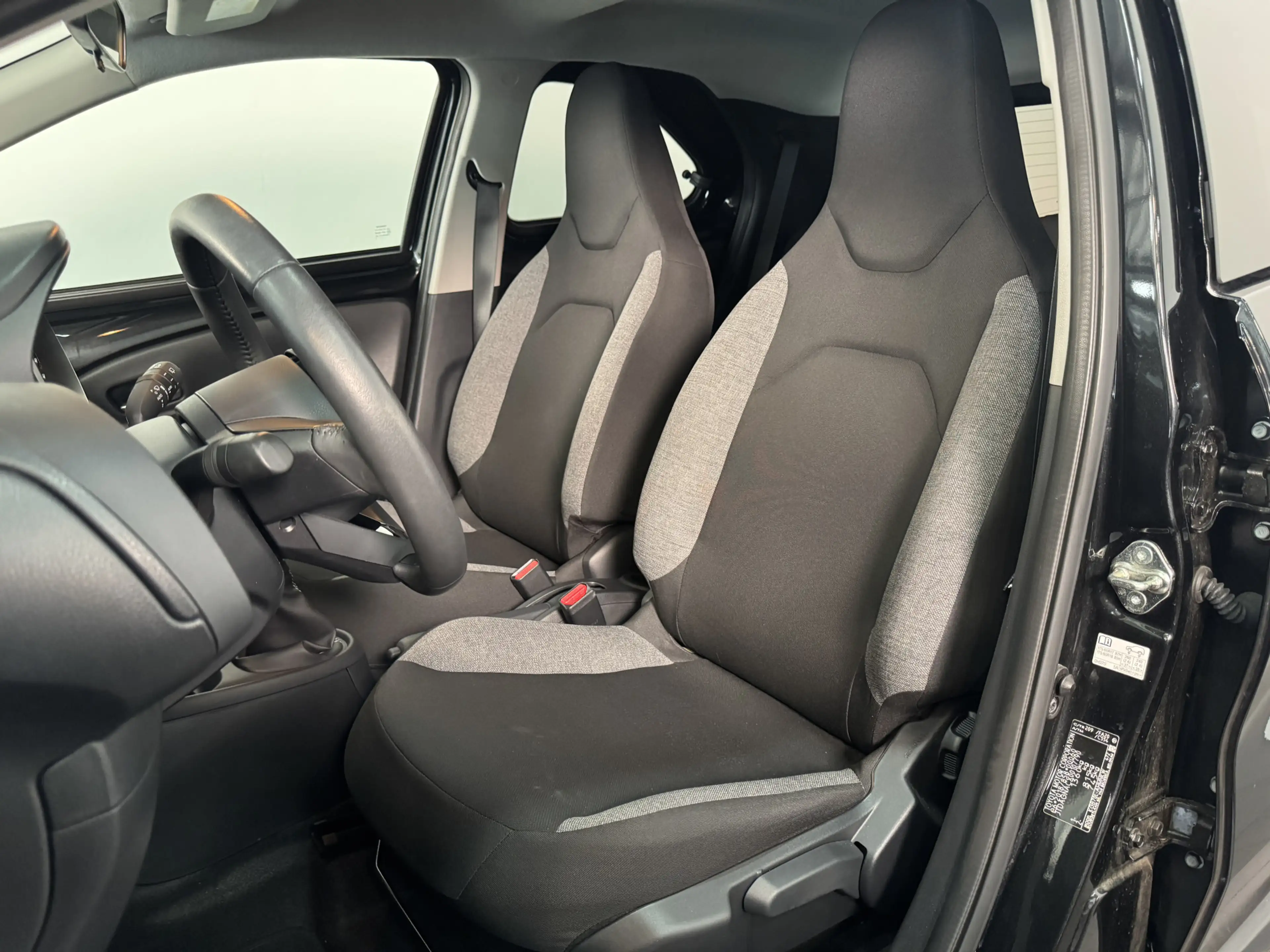 Toyota Aygo X 1.0 VVT-i MT first | CarPlay | Achteruitrijcamera — photo 5