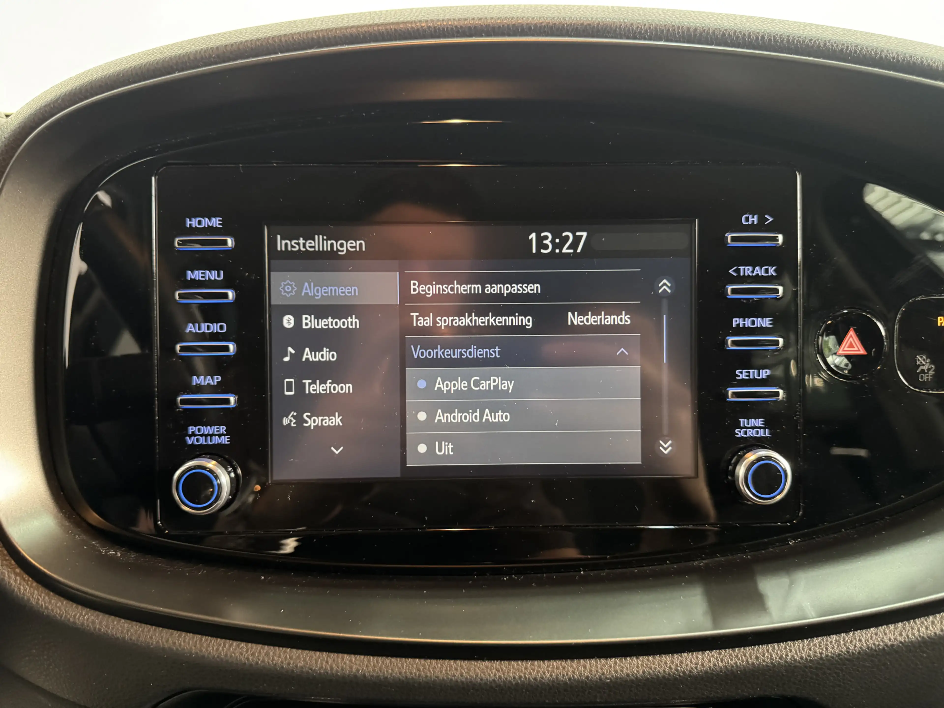 Toyota Aygo X 1.0 VVT-i MT first | CarPlay | Achteruitrijcamera — photo 13
