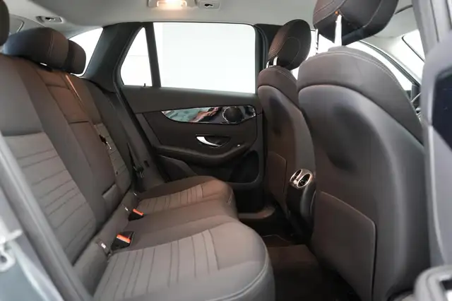 Mercedes-Benz GLC view 8