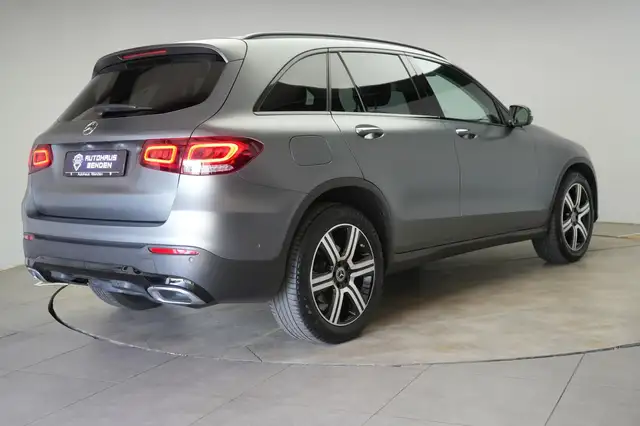 Mercedes-Benz GLC view 5