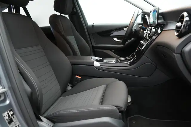 Mercedes-Benz GLC view 6