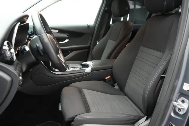 Mercedes-Benz GLC view 11