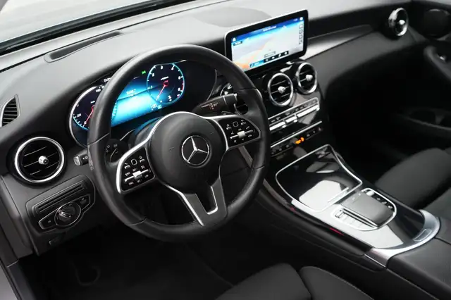 Mercedes-Benz GLC view 13