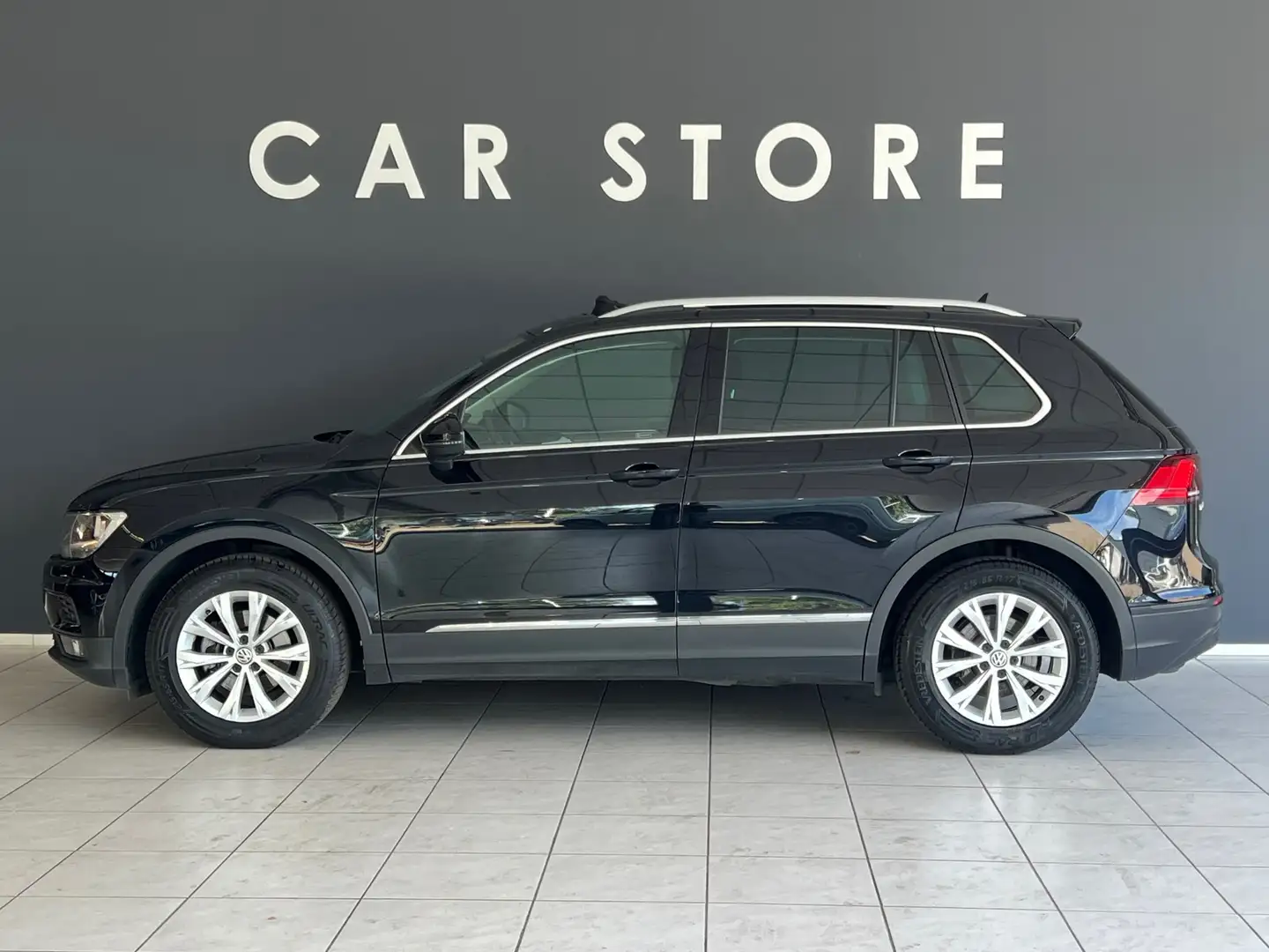 Volkswagen Tiguan 1.5 TSI ACT Comfortline Business PANORAMADAK Noir - 2