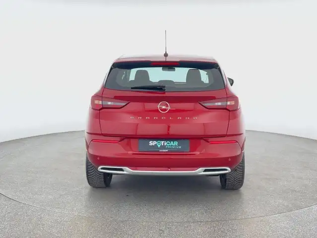 Opel Grandland view 4