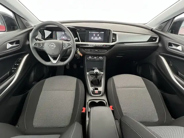 Opel Grandland view 6