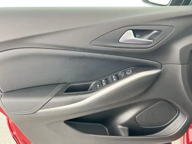 Opel Grandland view 11