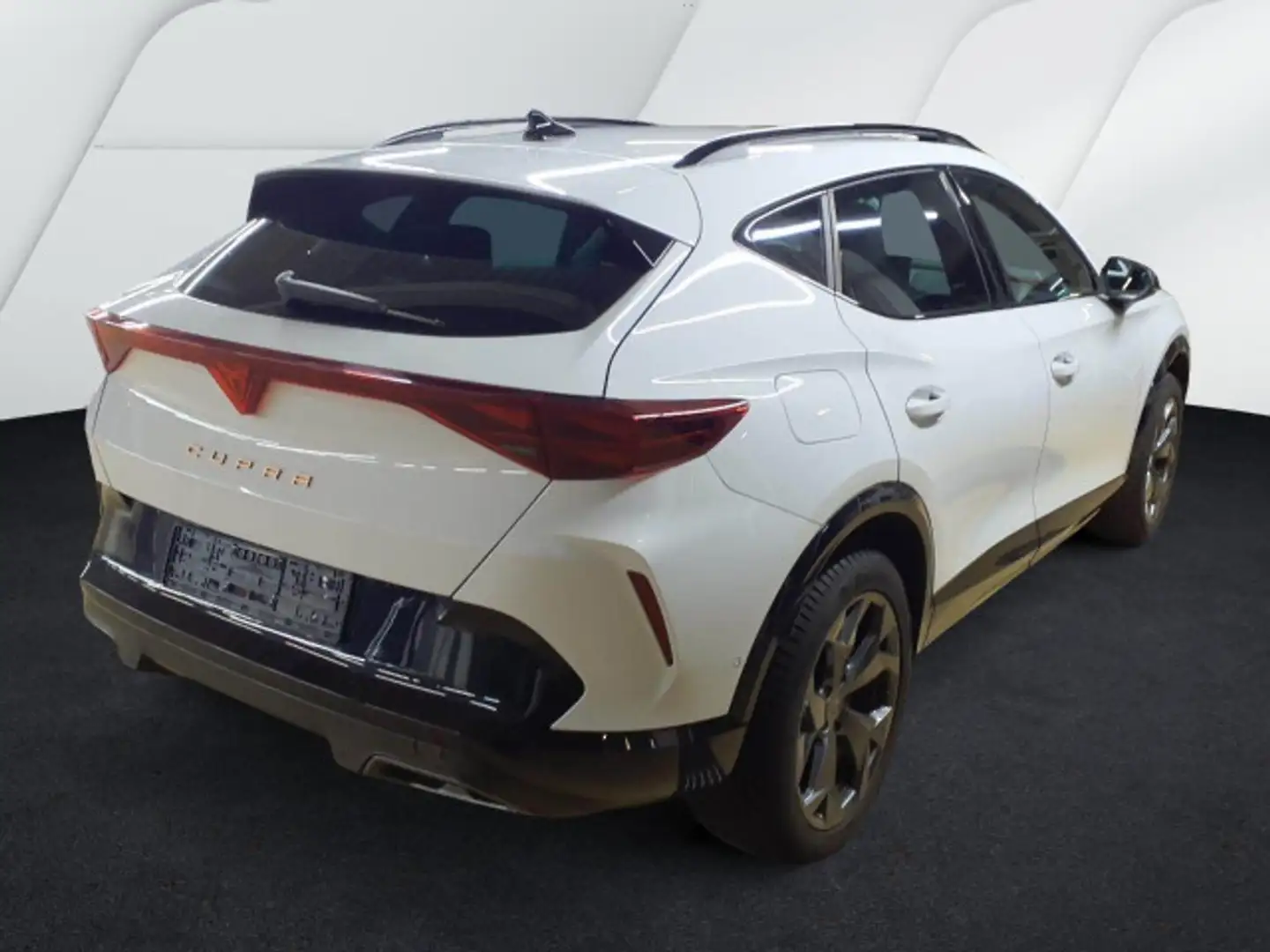 CUPRA Formentor 1.5 eTSI DSG Sennheiser 5J-Garantie Ed Weiß - 2