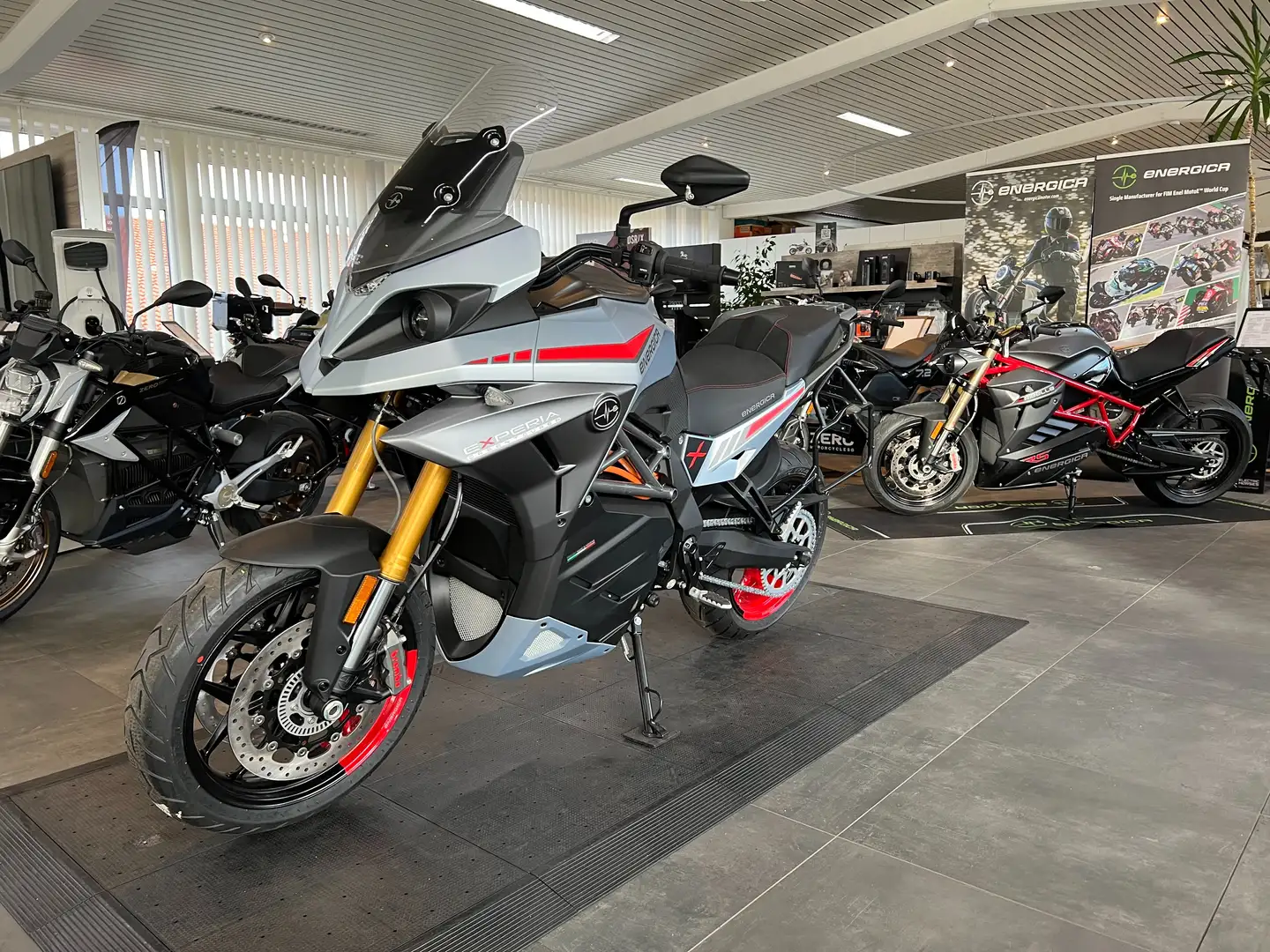 Energica Experia Vorführer Grijs - 1